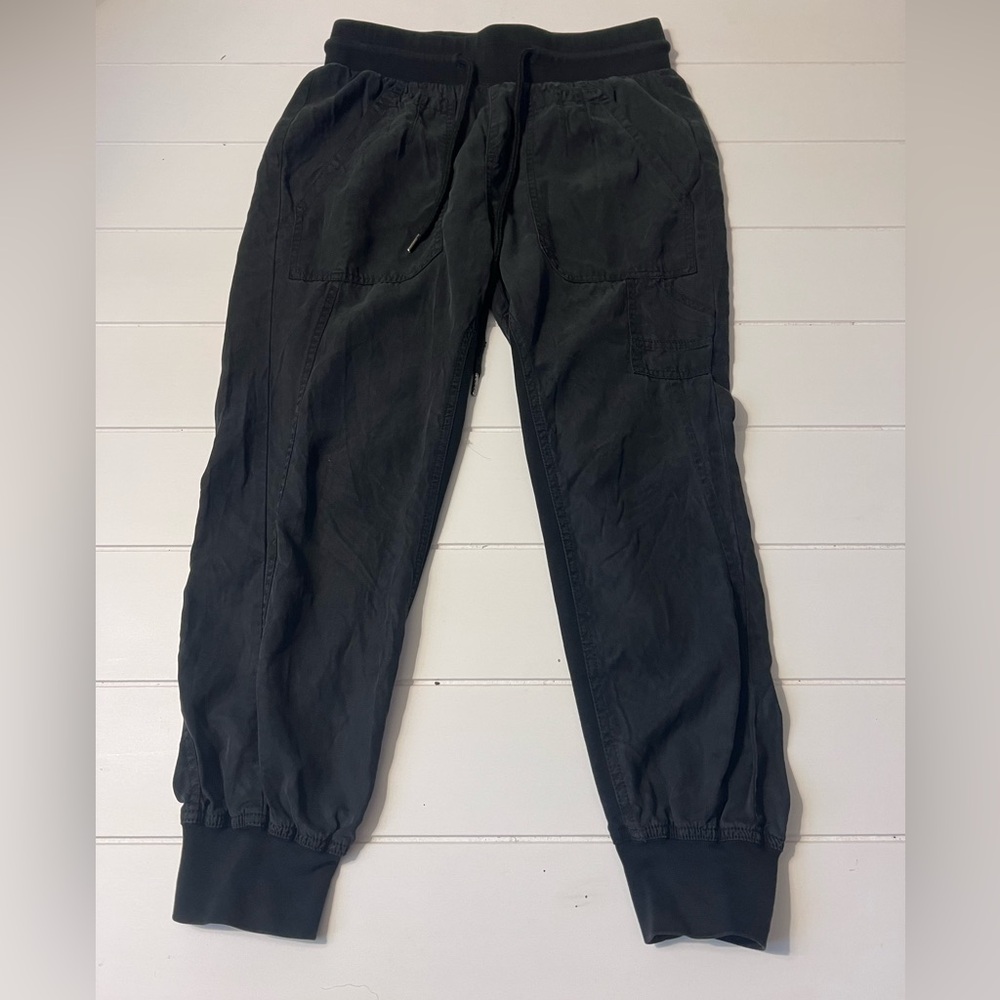 Quince Black Elastic Waist Jogger Pants